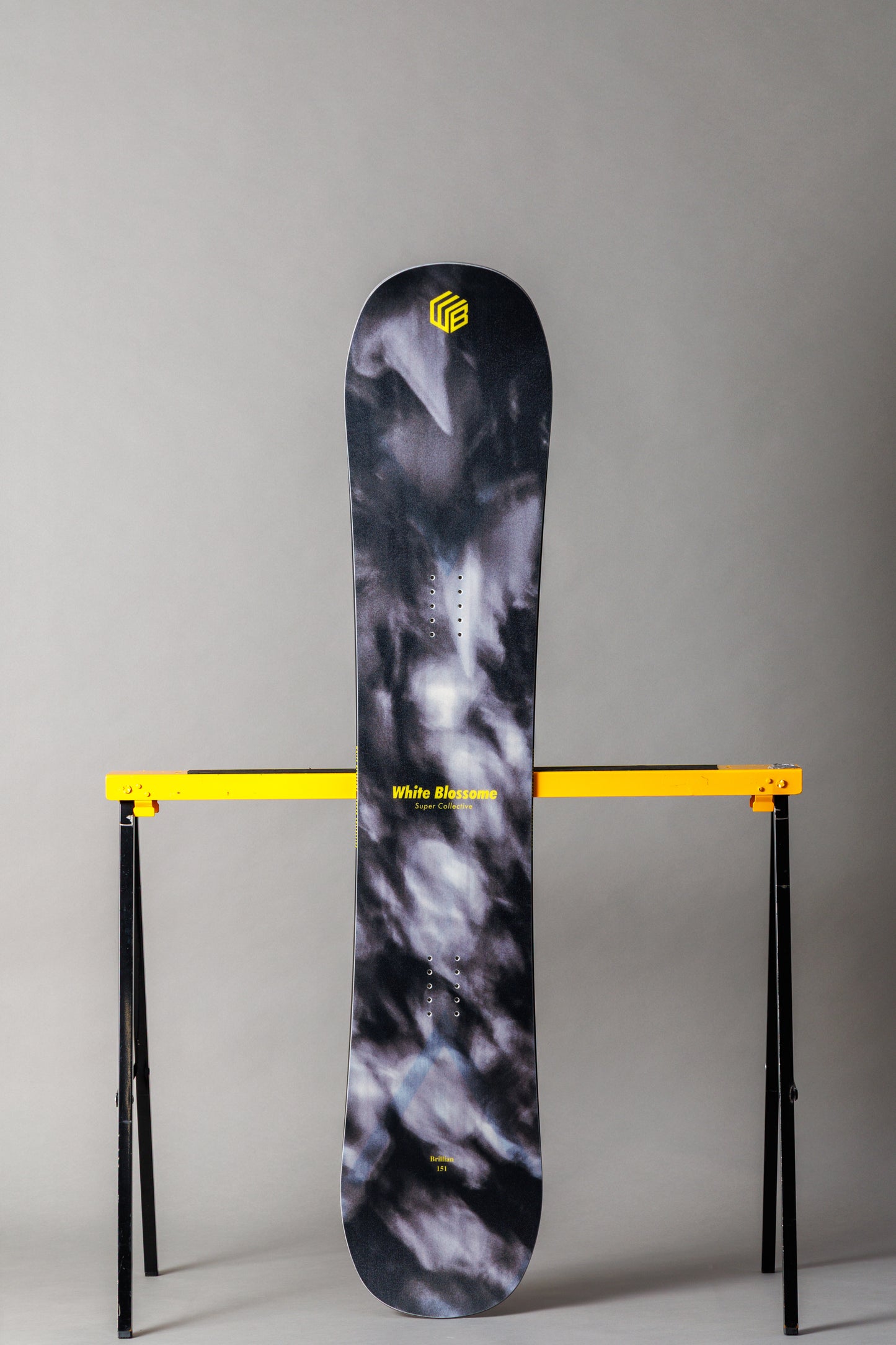 White Blossome Brillian 25-26モデル MadeinJapan