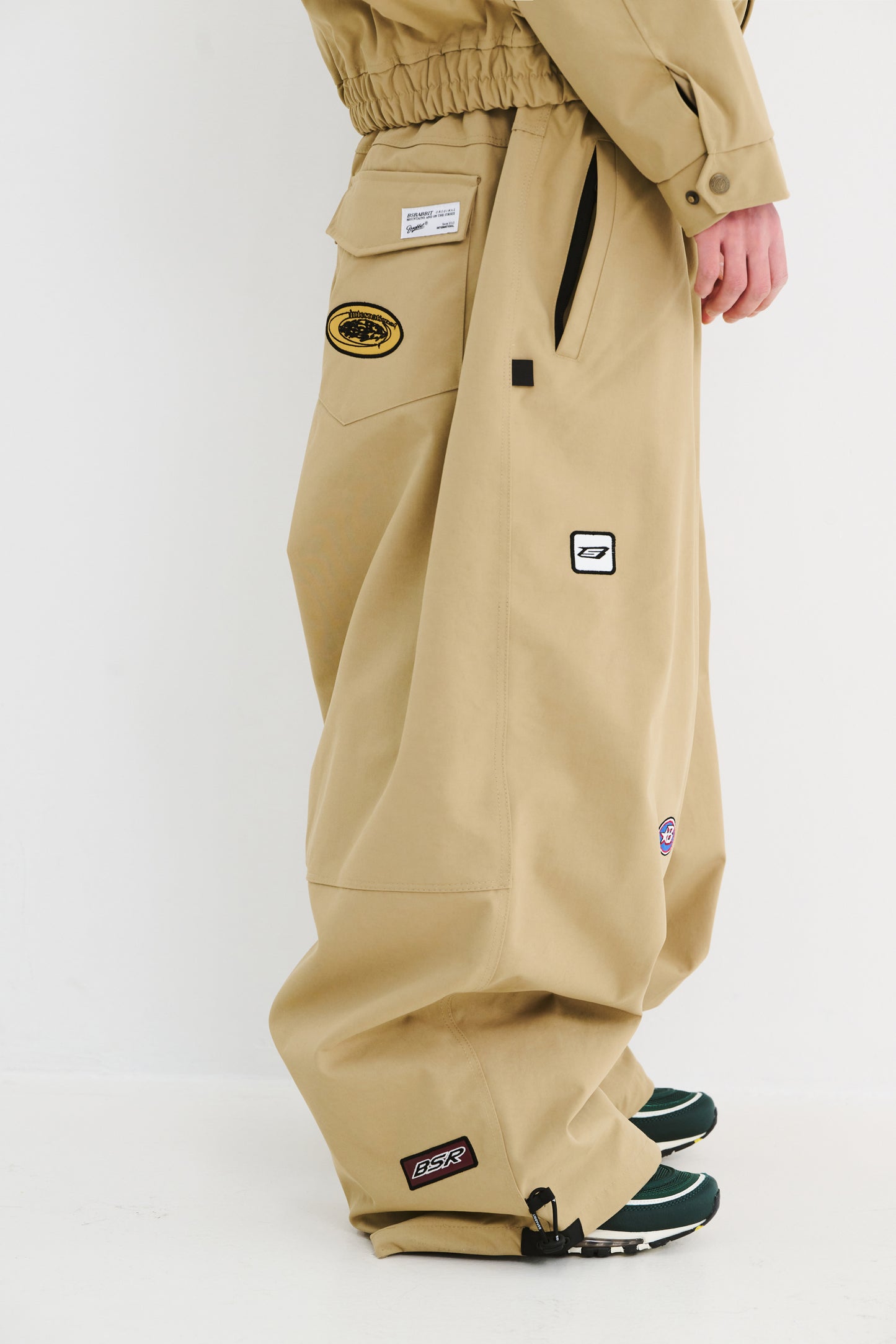 BSRABBIT VARIETY PATCH SUPER WIDE VENTILATION PANTS BEIGE BSR2425FWPT058