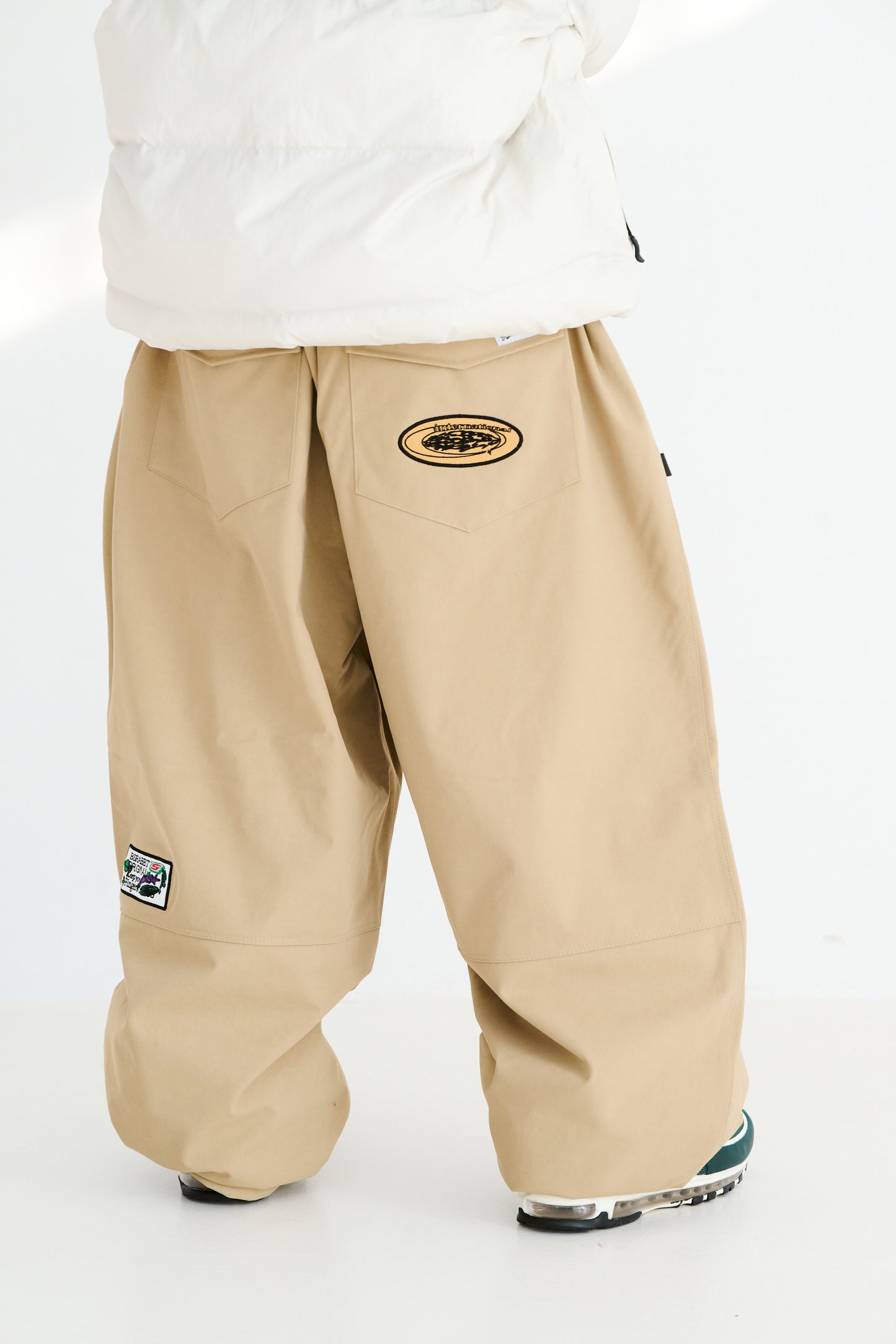 BSRABBIT VARIETY PATCH SUPER WIDE VENTILATION PANTS BEIGE BSR2425FWPT058